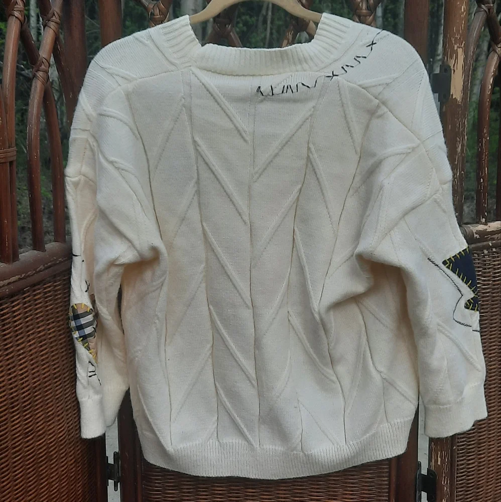 🌟3/50 Woman's Embroidery Loose Sweater Coat - Picture 7 of 8